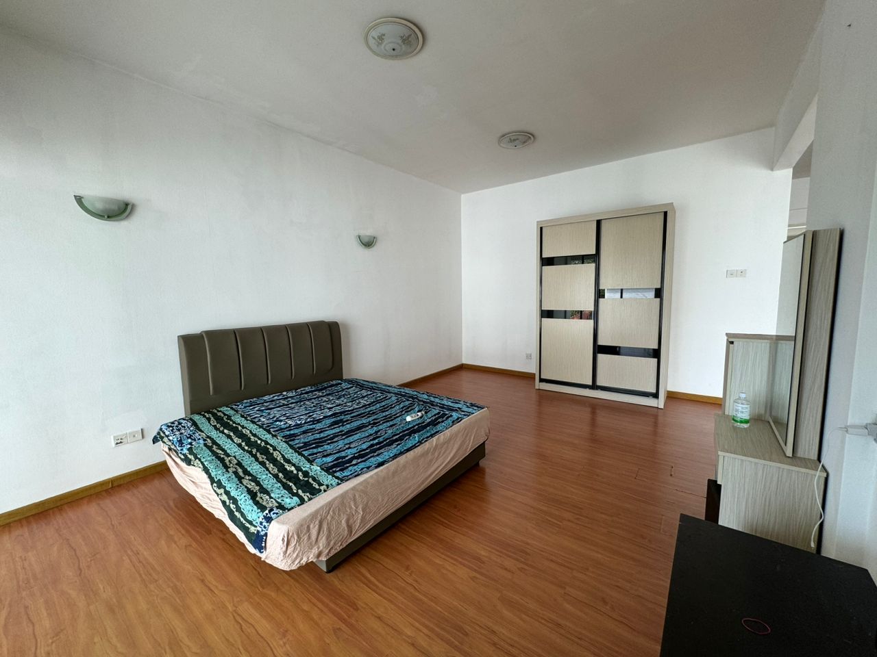 Tanjung Beach Condominium 3160sf, Beachfront - photo 9