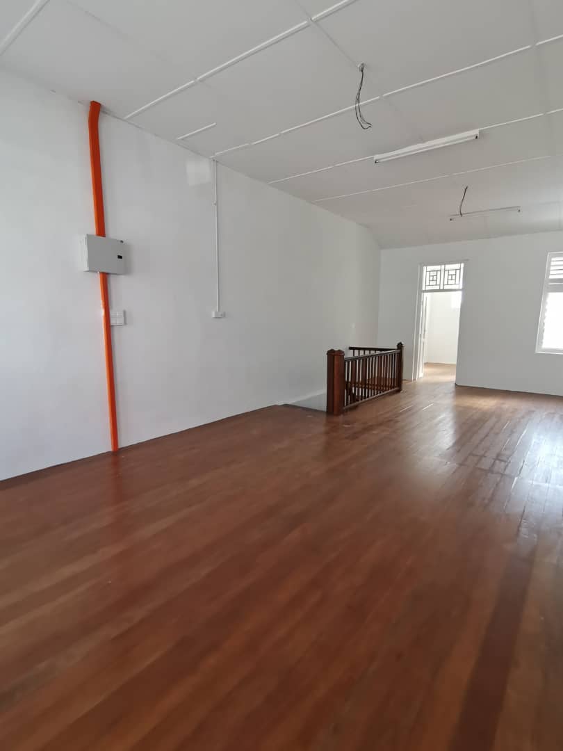 Georgetown 2 Storey Shop Jalan Hutton Lane 2500sf - photo 6
