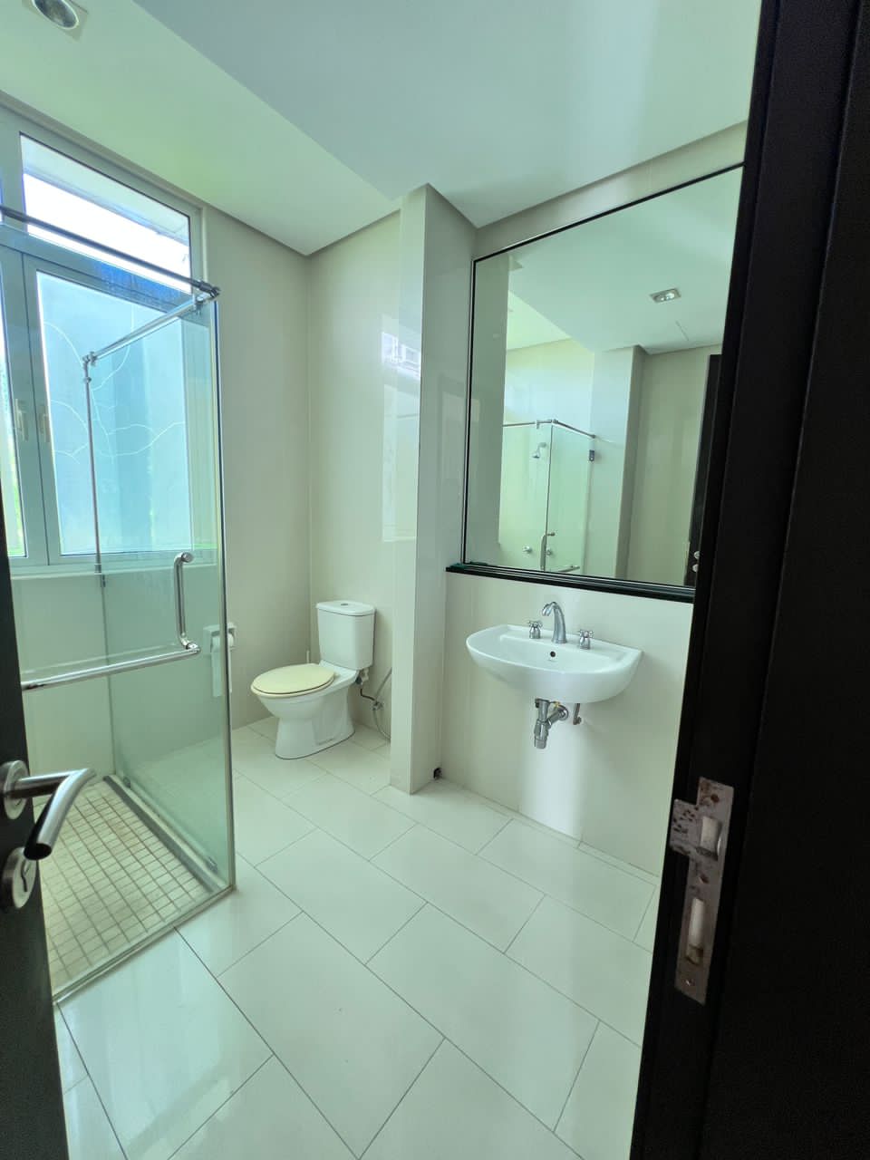 Ariza Terrace Seri Tanjung Pinang Move In Cond - photo 3