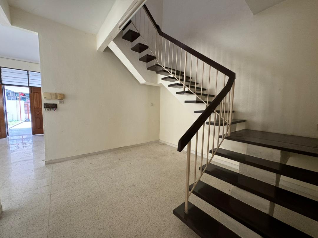 Island Glades Greenlane 2 Storey Semi D - photo 7