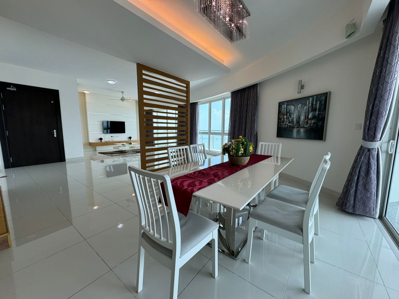 Gurney Paragon West Tower High Floor 2810sf - photo 2