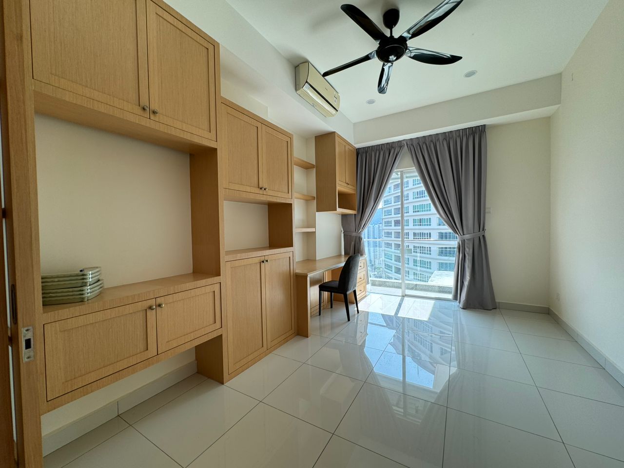 One Tanjong 1 Tanjung Renovated Sea View - photo 2