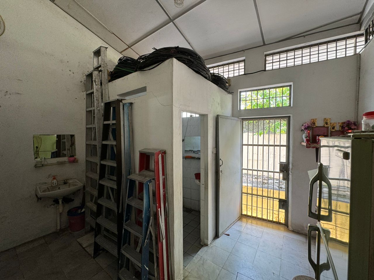 2 Sty Bungalow Shoplot Jalan Siam Georgetown Anson - photo 4