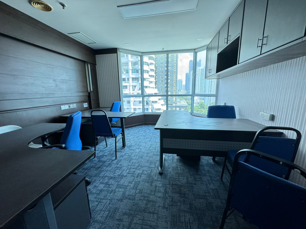 Menara BHL 2200sf Renovated Sea View Office lot - photo 6
