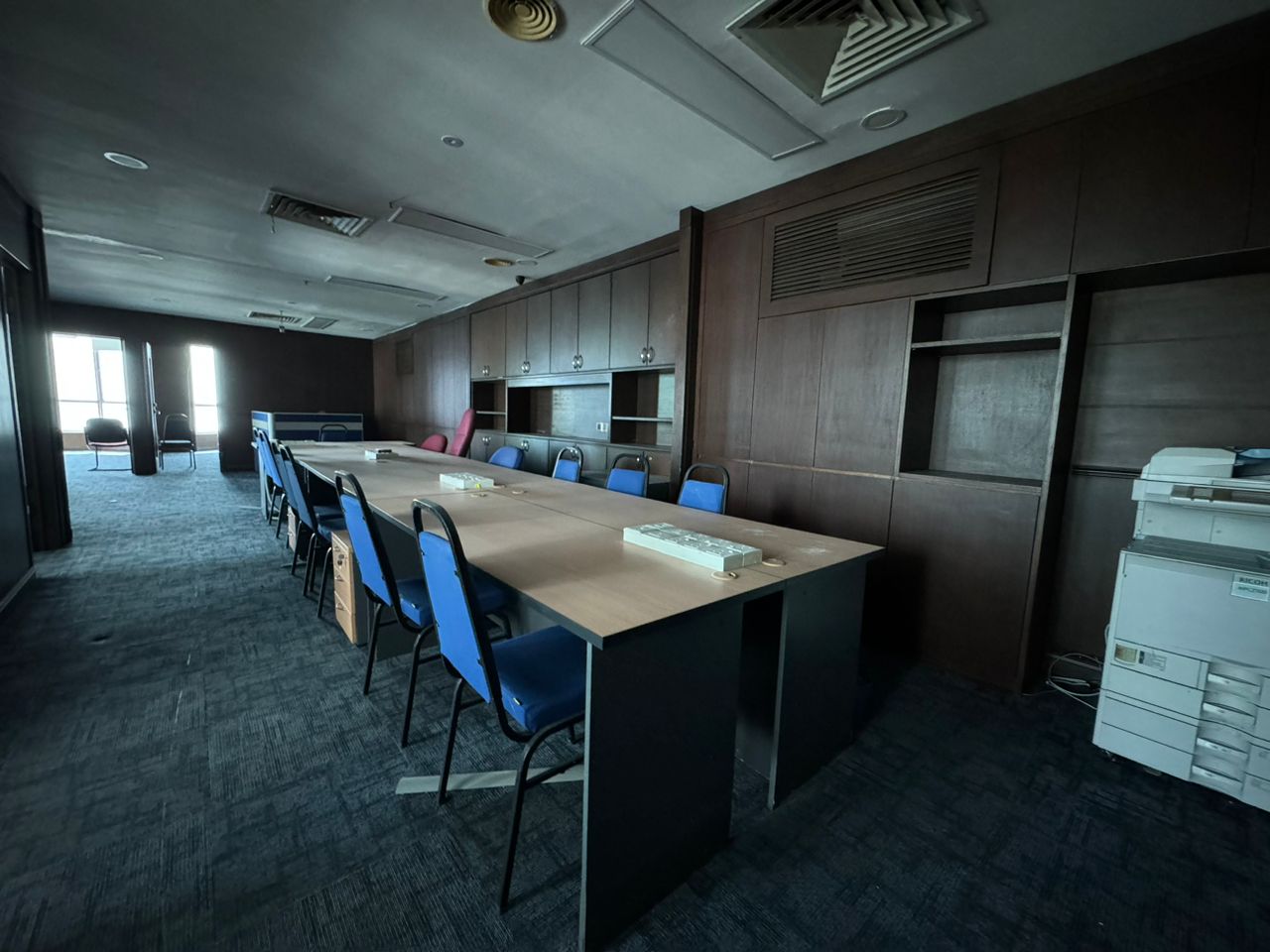 Menara BHL 2200sf Renovated Sea View Office lot - photo 8