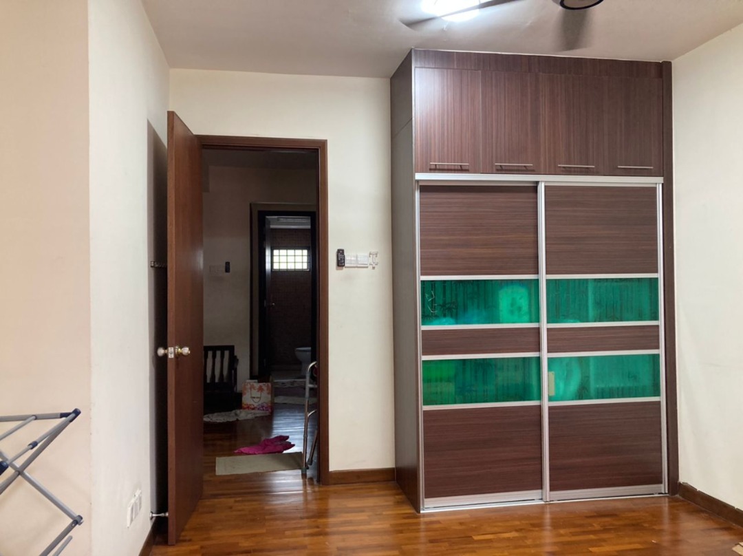 Slim Villa 3 Storey Terrace Fully Renovated Furnis - photo 2