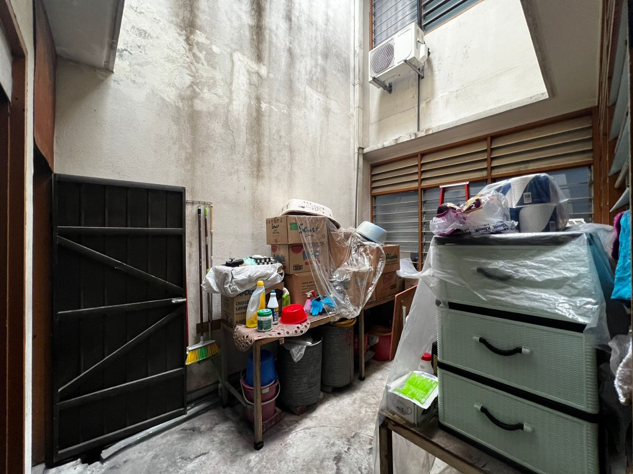 3 Sty Shop Jalan Jelutong, Jalan Perak 4000sf - photo 5