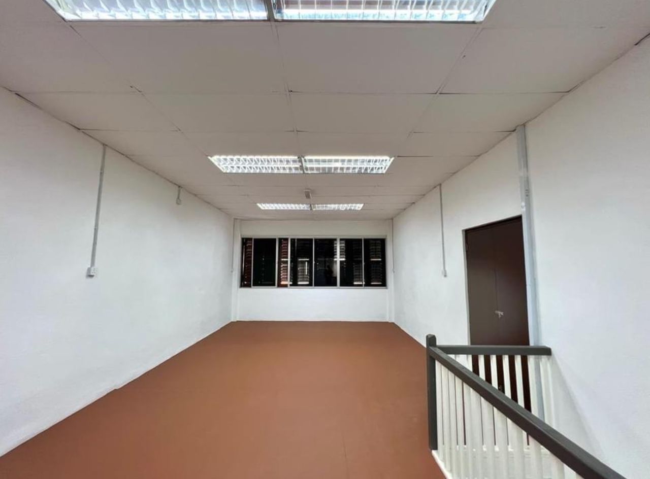 Lebuh Gereja Church Street 2sty shop adjoining - photo 9