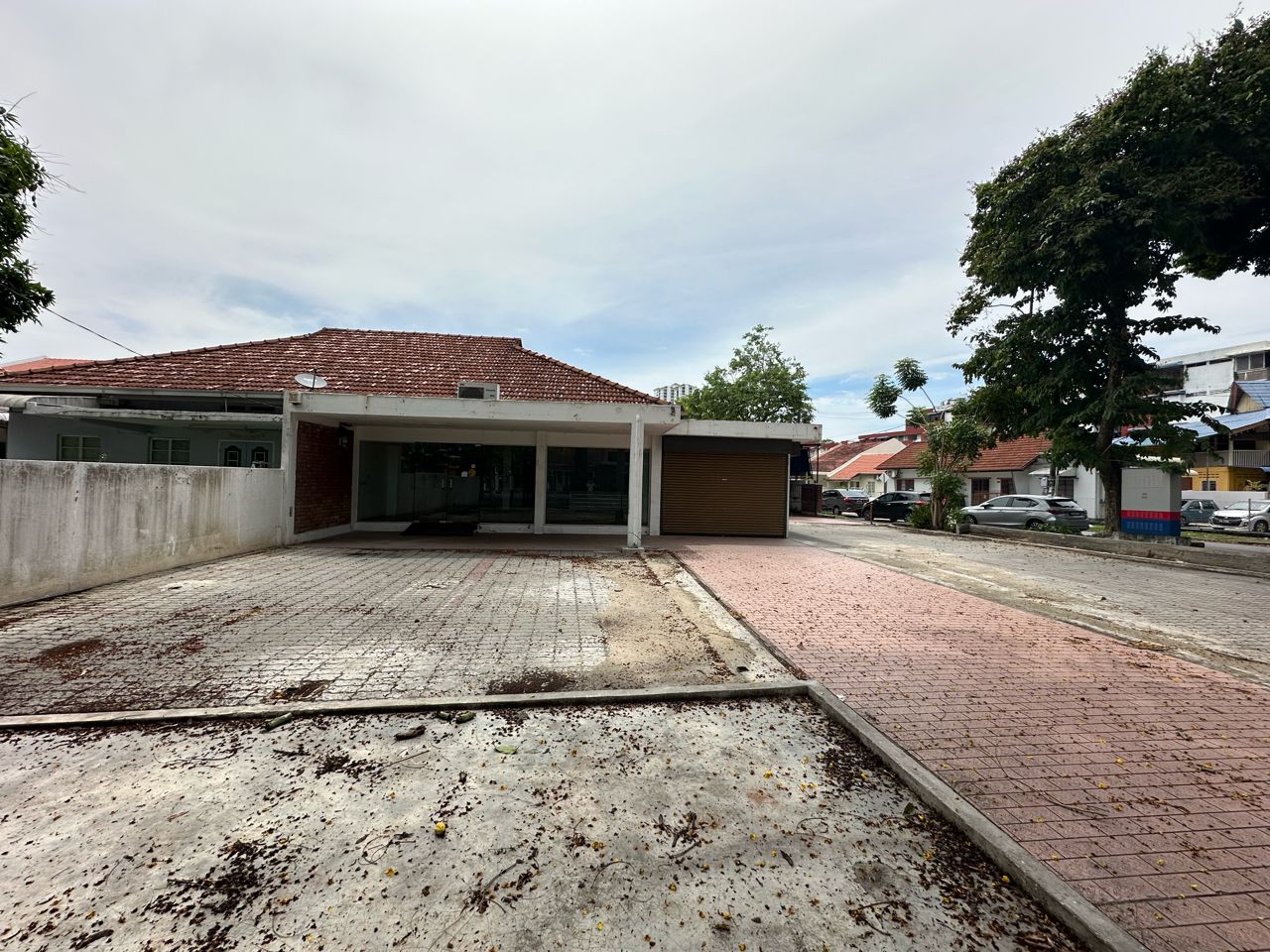 1Sty Commercial Semi D 7100sf Jalan Trengganu - photo 2