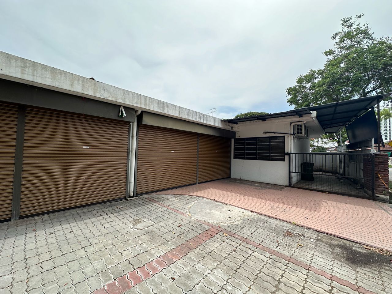 1Sty Commercial Semi D 7100sf Jalan Trengganu - photo 6
