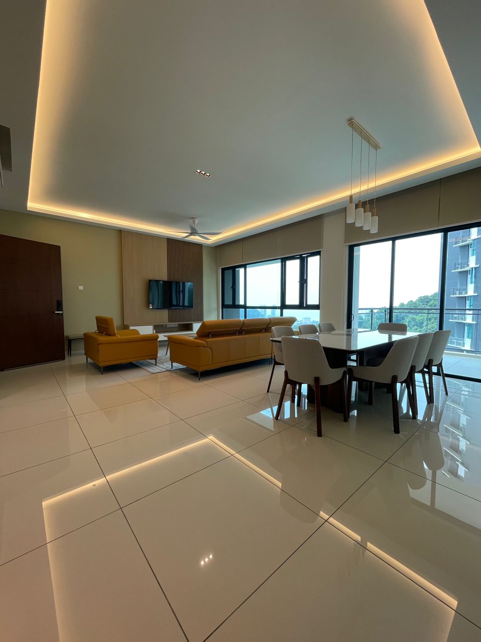 Alila 2 Luxury Condo Move in Condition High Floor - photo 2