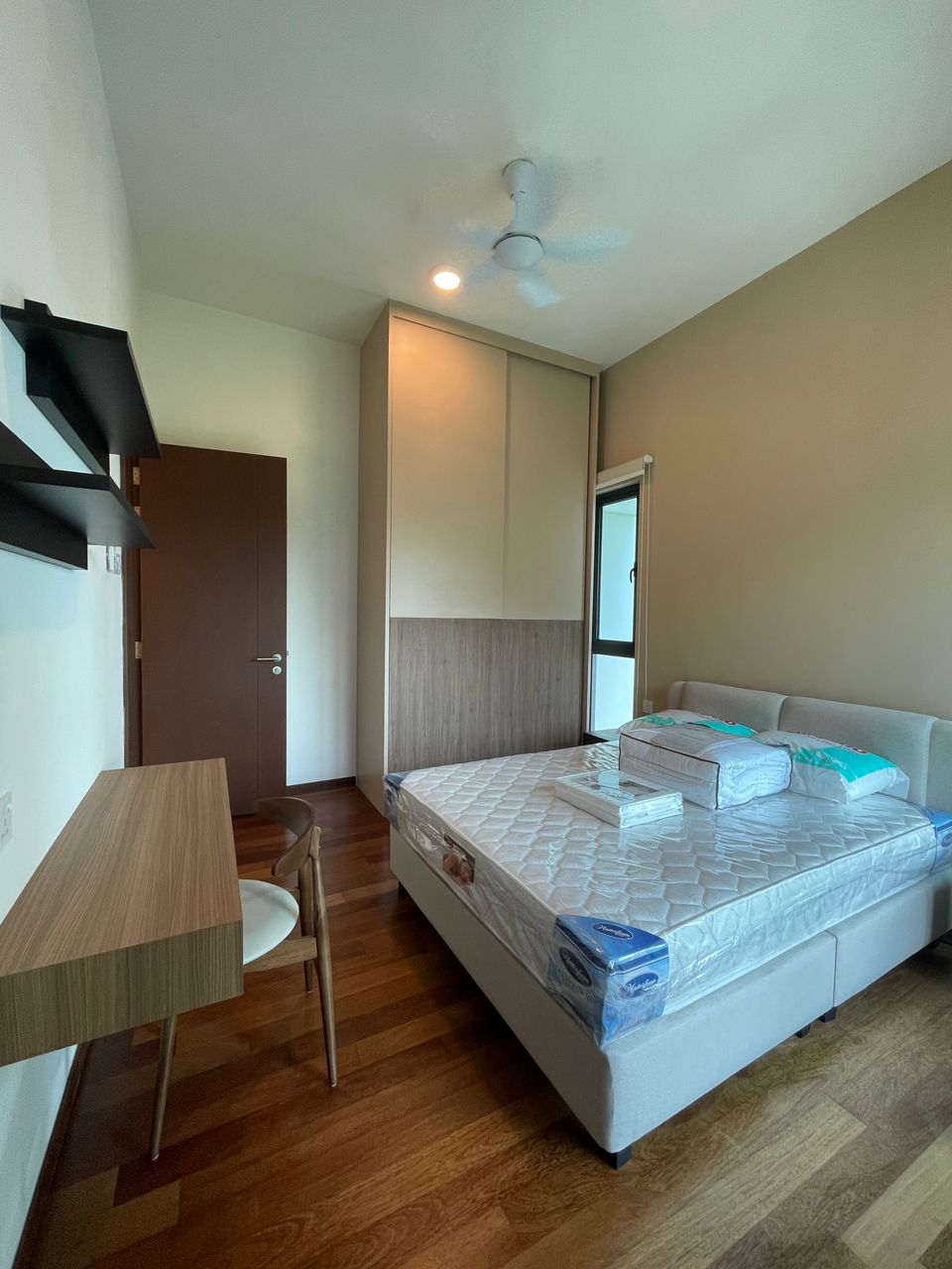 Alila 2 Luxury Condo Move in Condition High Floor - photo 6