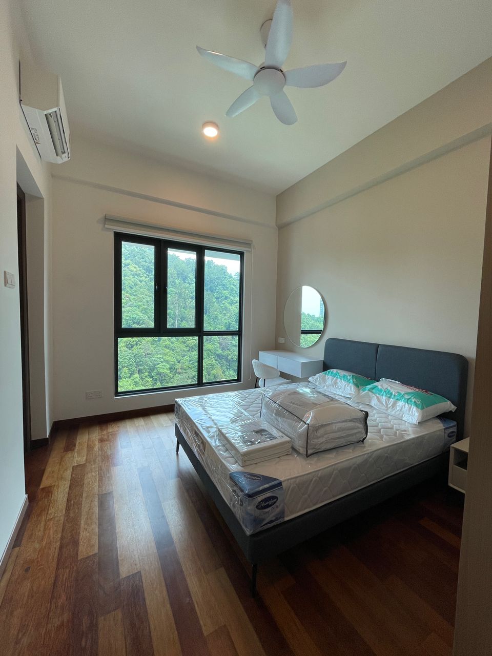 Alila 2 Luxury Condo Move in Condition High Floor - photo 7