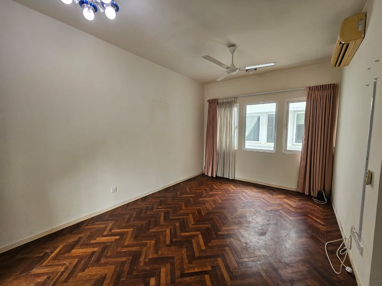 ENO Terrace Corner Ariza 4400sf Seri Tanjung Pinan - photo 13