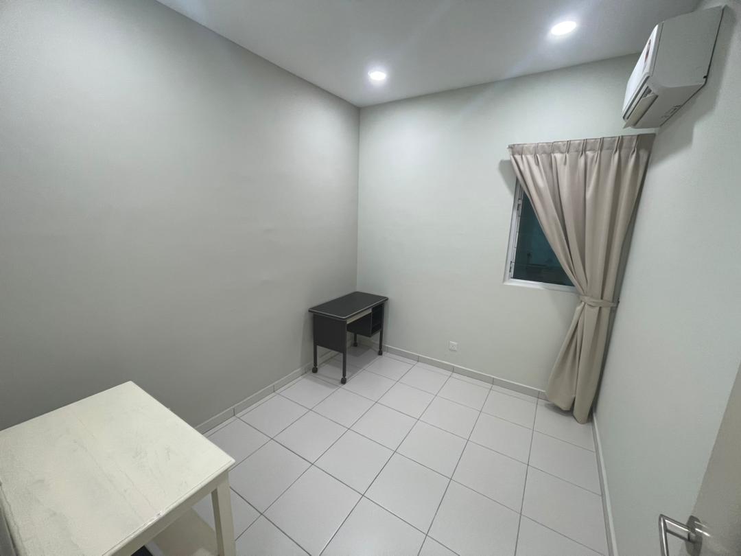 I-Santorini High Floor Sea View Move in Condition - photo 6