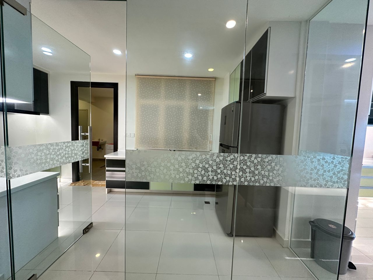 Gurney Paragon 2850sf Sea View Renovated Furnish - photo 7