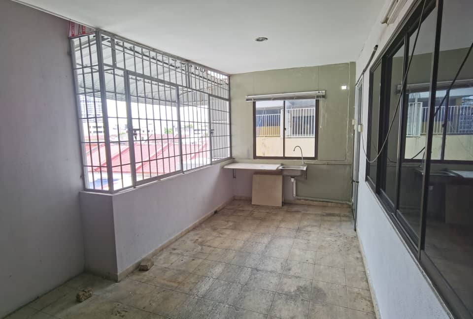 4 Sty Building Jalan Perlis Georgetown 7112sf - photo 2