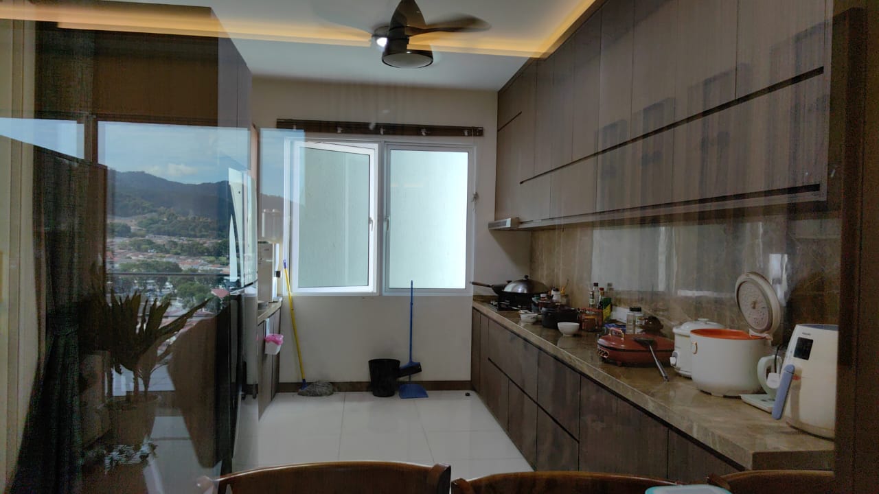Central Park Condo Batu Lanchang Fully Renovated - photo 9