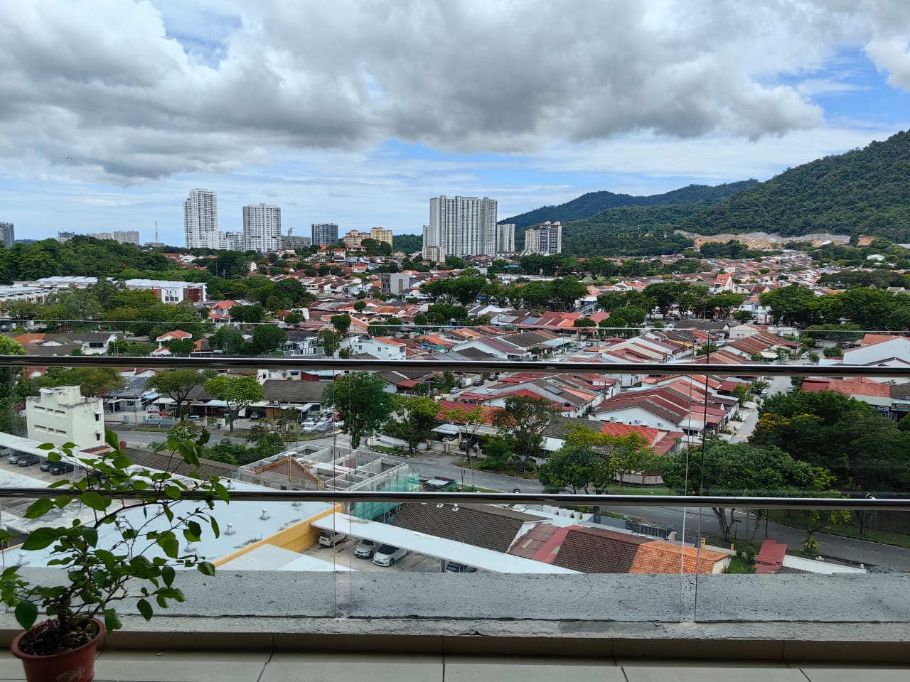 Central Park Condo Batu Lanchang Fully Renovated - photo 10