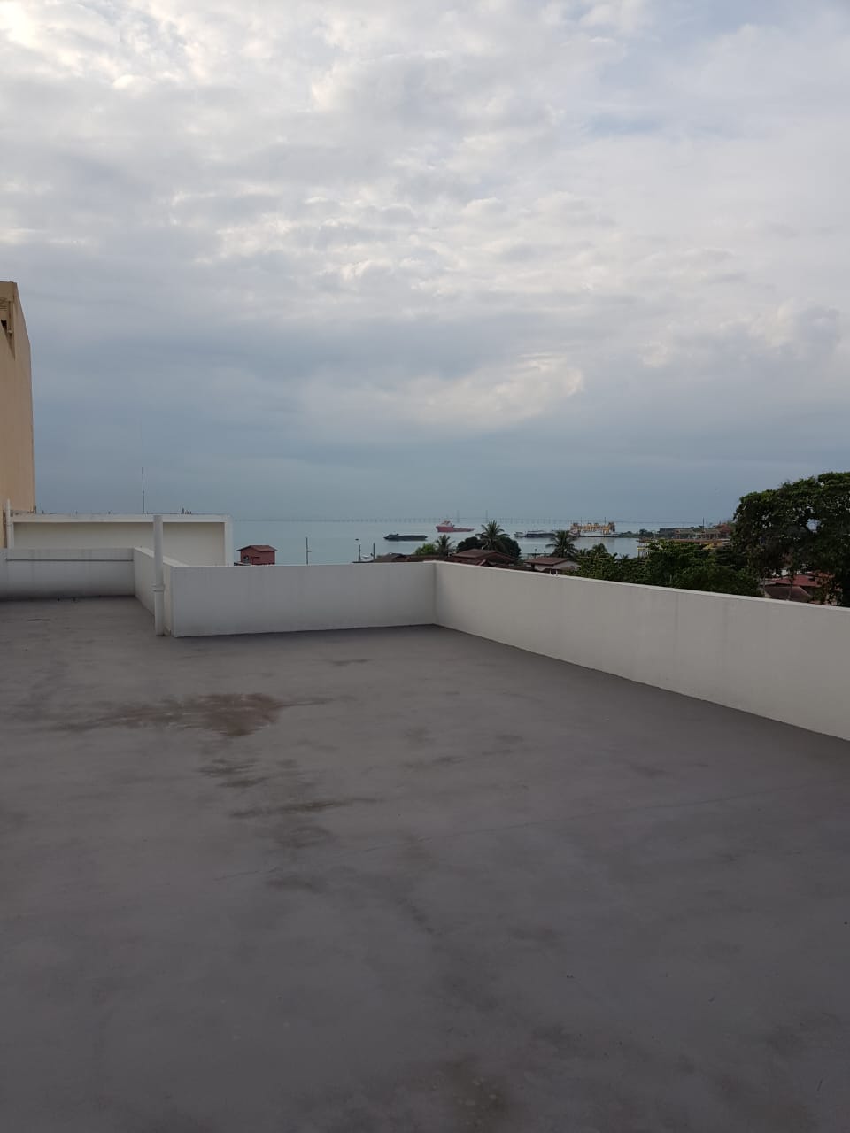 Georgetown 3sty Building with Sea view rooftop - photo 5