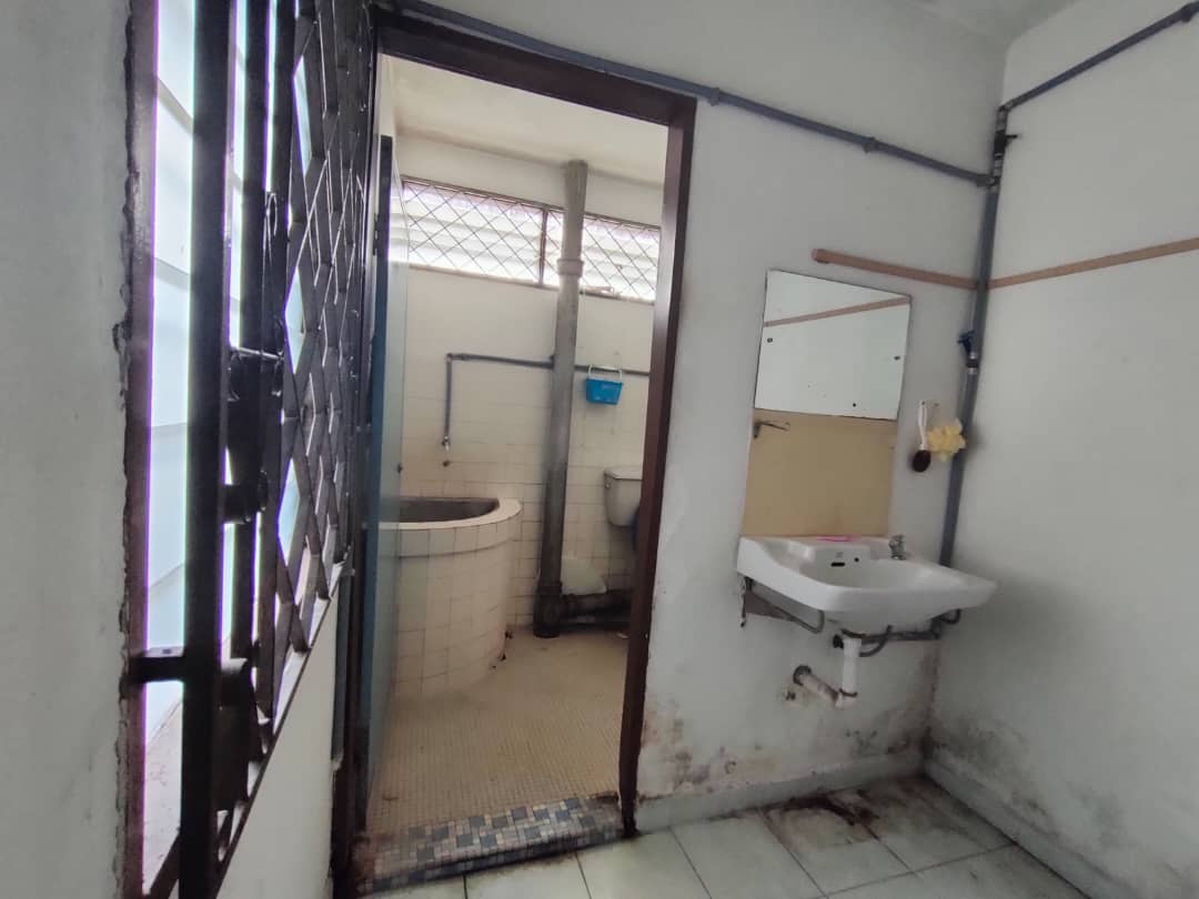 2Sty Terrace Sungai Dua Lip Sin, Lintang Pekaka - photo 2