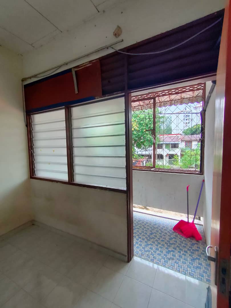 2Sty Terrace Sungai Dua Lip Sin, Lintang Pekaka - photo 6
