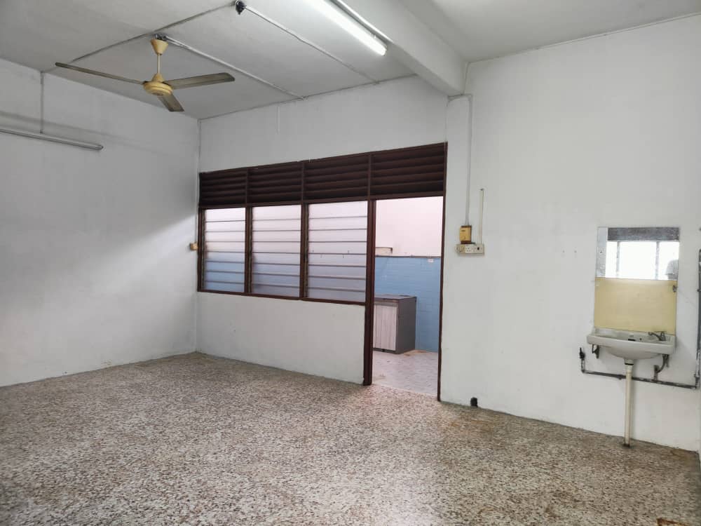 2Sty Terrace Sungai Dua Lip Sin, Lintang Pekaka - photo 10