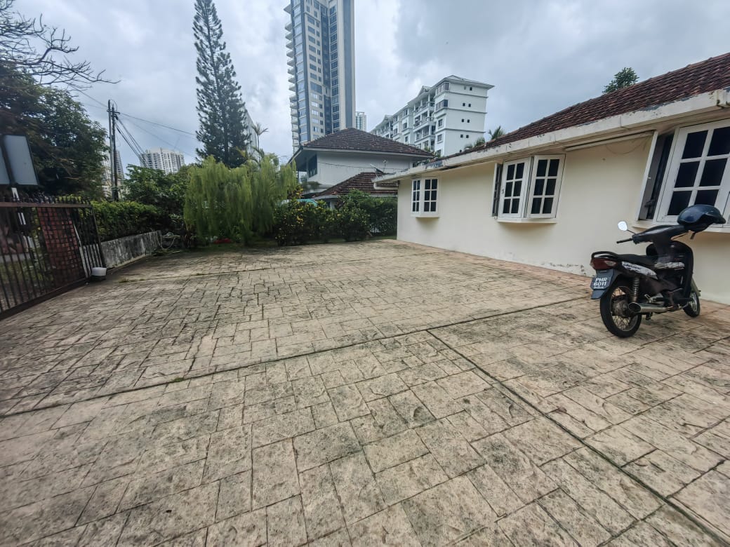 Tanjung Bunga 1 Storey Bungalow 8105sf - photo 9