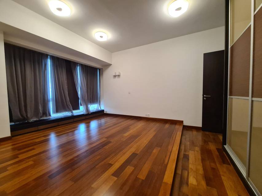 Gurney Paragon 4650sf Sea View Renovated Furnish - photo 2
