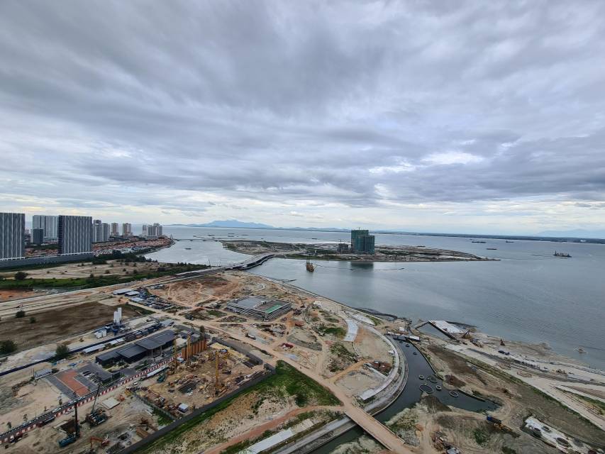 Gurney Paragon 4650sf Sea View Renovated Furnish - photo 12