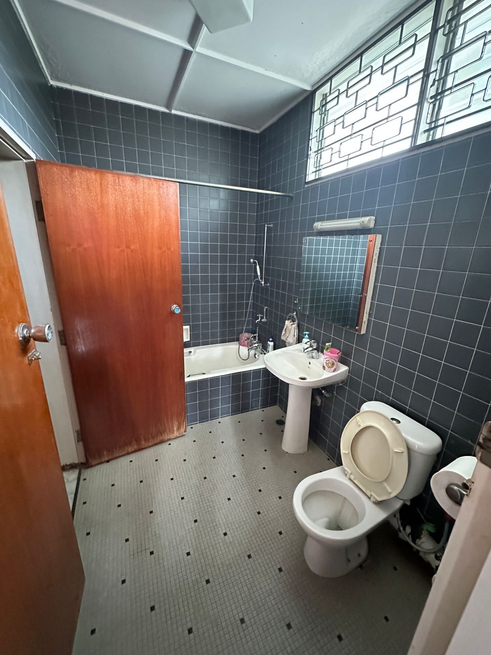 2 Storey Bungalow Pulau Tikus 19800sf Rare unit - photo 12