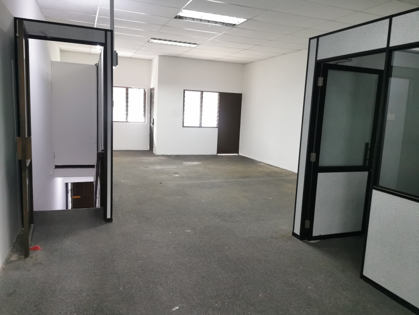 Abu Siti Lane, 2 Storey Commercial Title 3600sf - photo 6