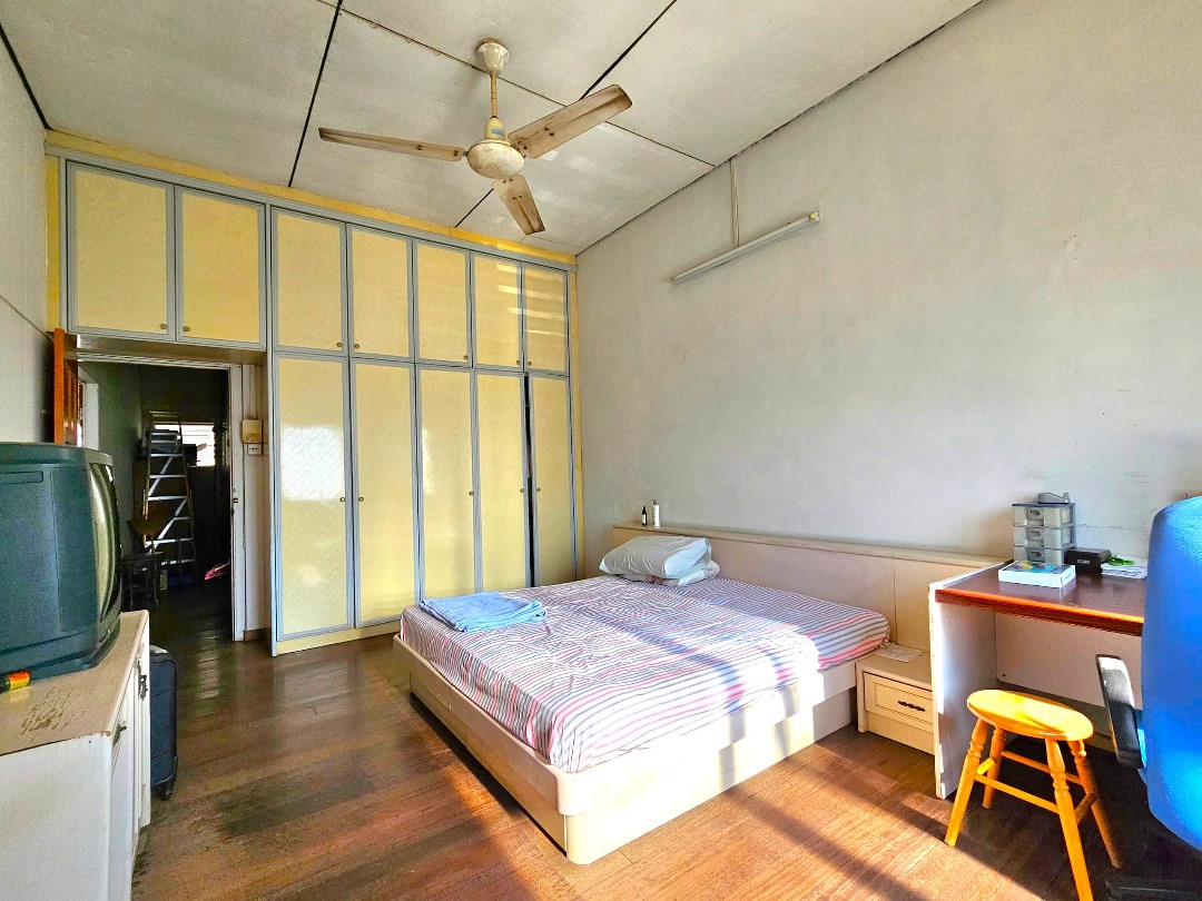 2Sty Semi D Pulau Tikus Air Rajah Ayer Raja 5300sf - photo 6
