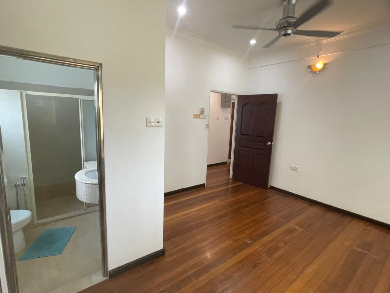 2 Storey Semi D Jesselton Renovated Pulau Tikus - photo 10