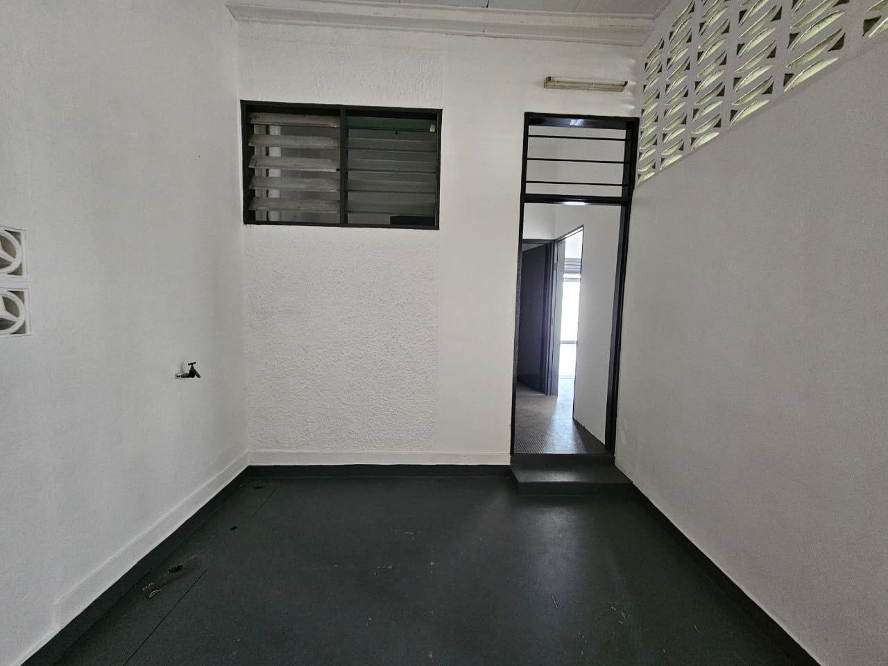2 Sty Semi D Jalan Bintang Tanjung Tokong 3700sf - photo 3