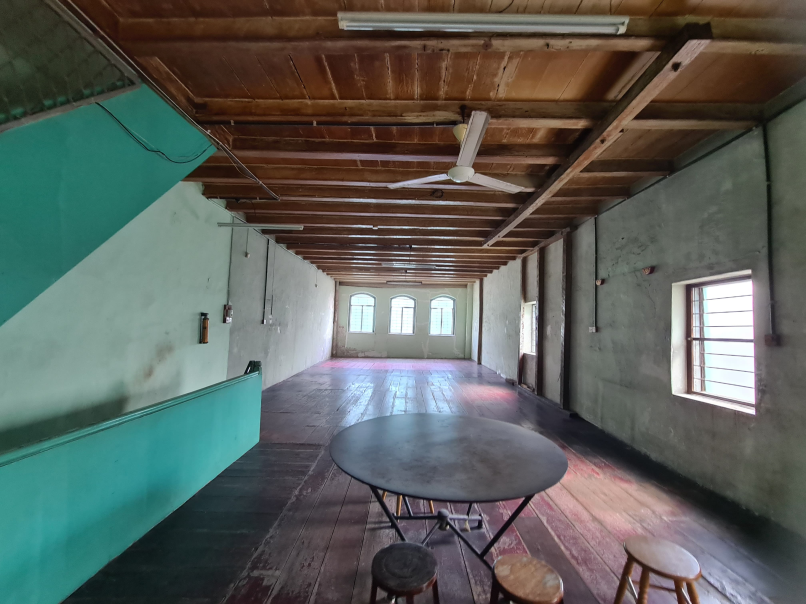 Lebuh Campbell Street 3 Storey Shop House 4500sf - photo 2