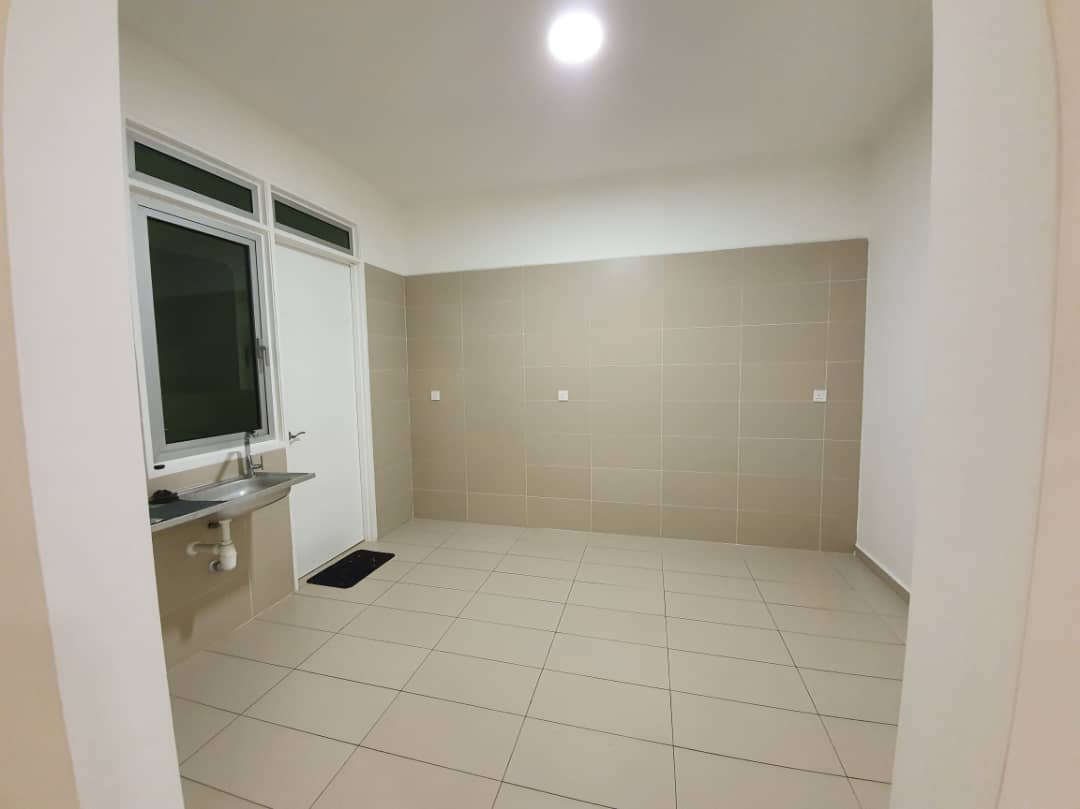 Sandiland High Floor, Komtar View, Renovated - photo 2
