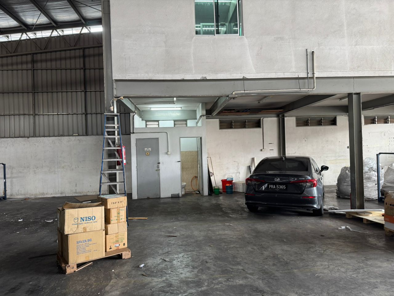 Jalan Sungai Pinang Georgetown Jelutong Warehouse - photo 6