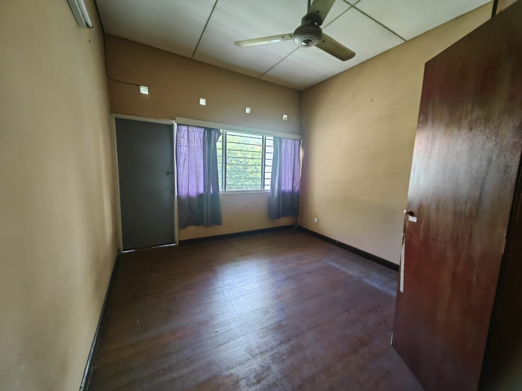 Tanjung Bunga 2 Storey Semi D, 3200sf - photo 11