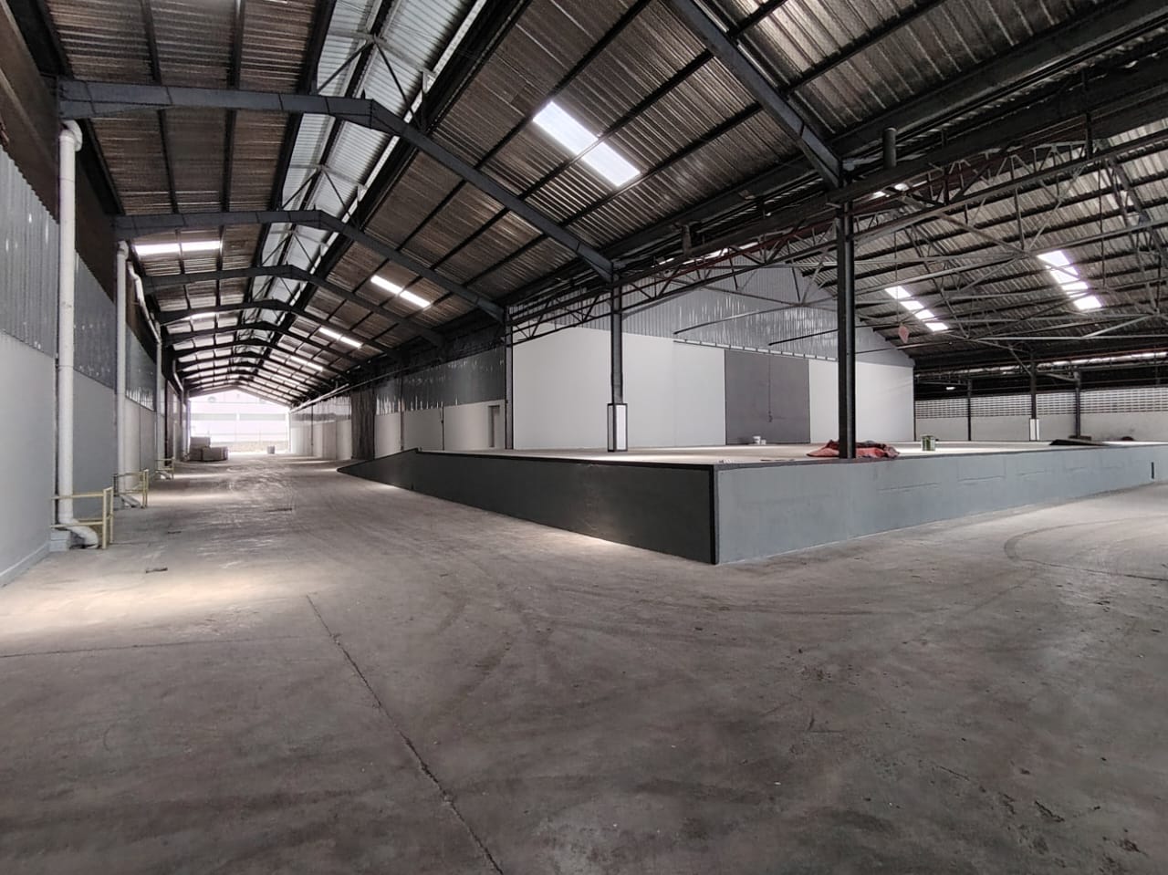 Perai Prai Factory Warehouse - photo 5