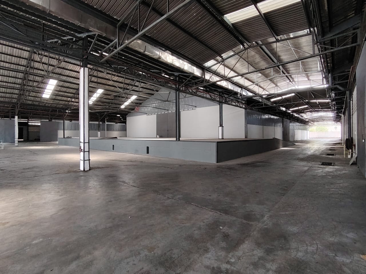 Perai Prai Factory Warehouse - photo 6