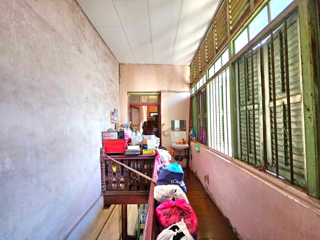 2 Sty Georgetown Prewar Shophouse 4000sf Core Zone - photo 11