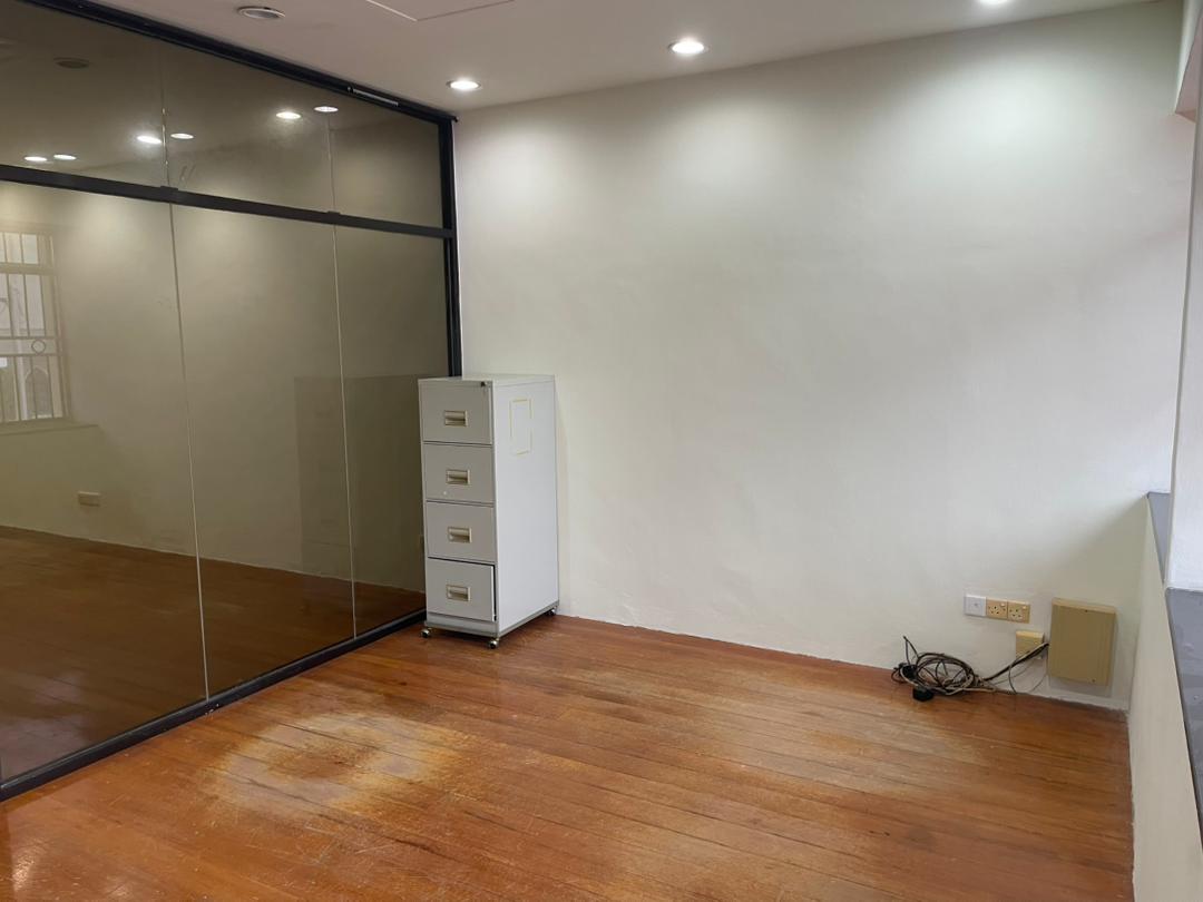 Georgetown Office Space 1800sf Renovated Air Cond - photo 6
