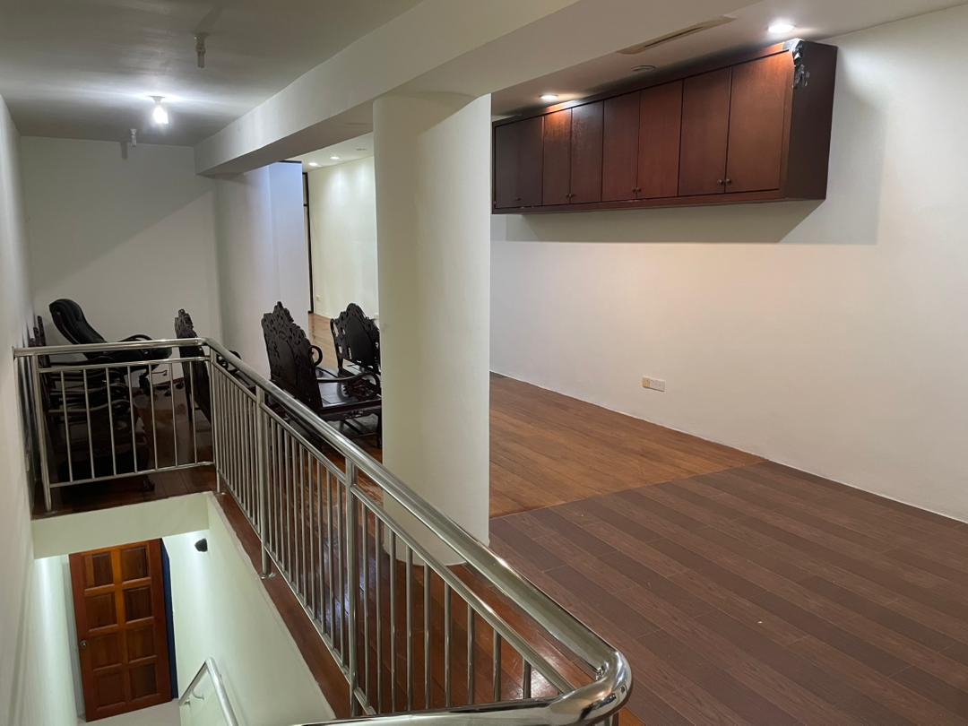 Georgetown Office Space 1800sf Renovated Air Cond - photo 7