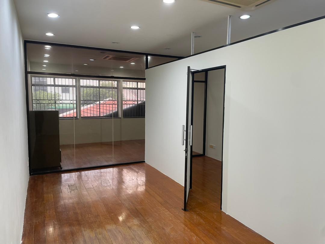 Georgetown Office Space 1800sf Renovated Air Cond - photo 11