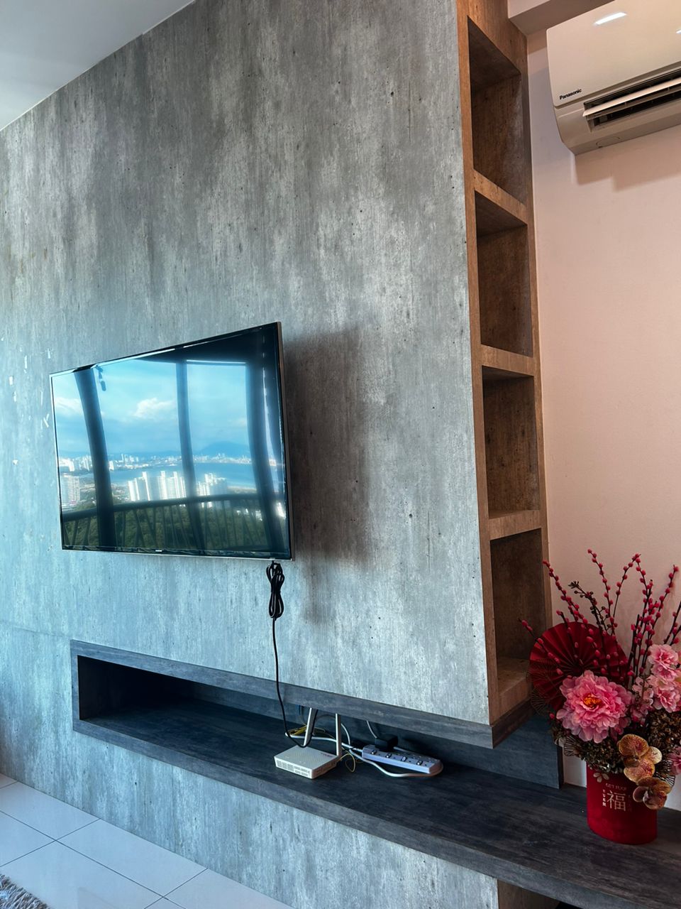 The Peak Residences High Floor Renovated - photo 9