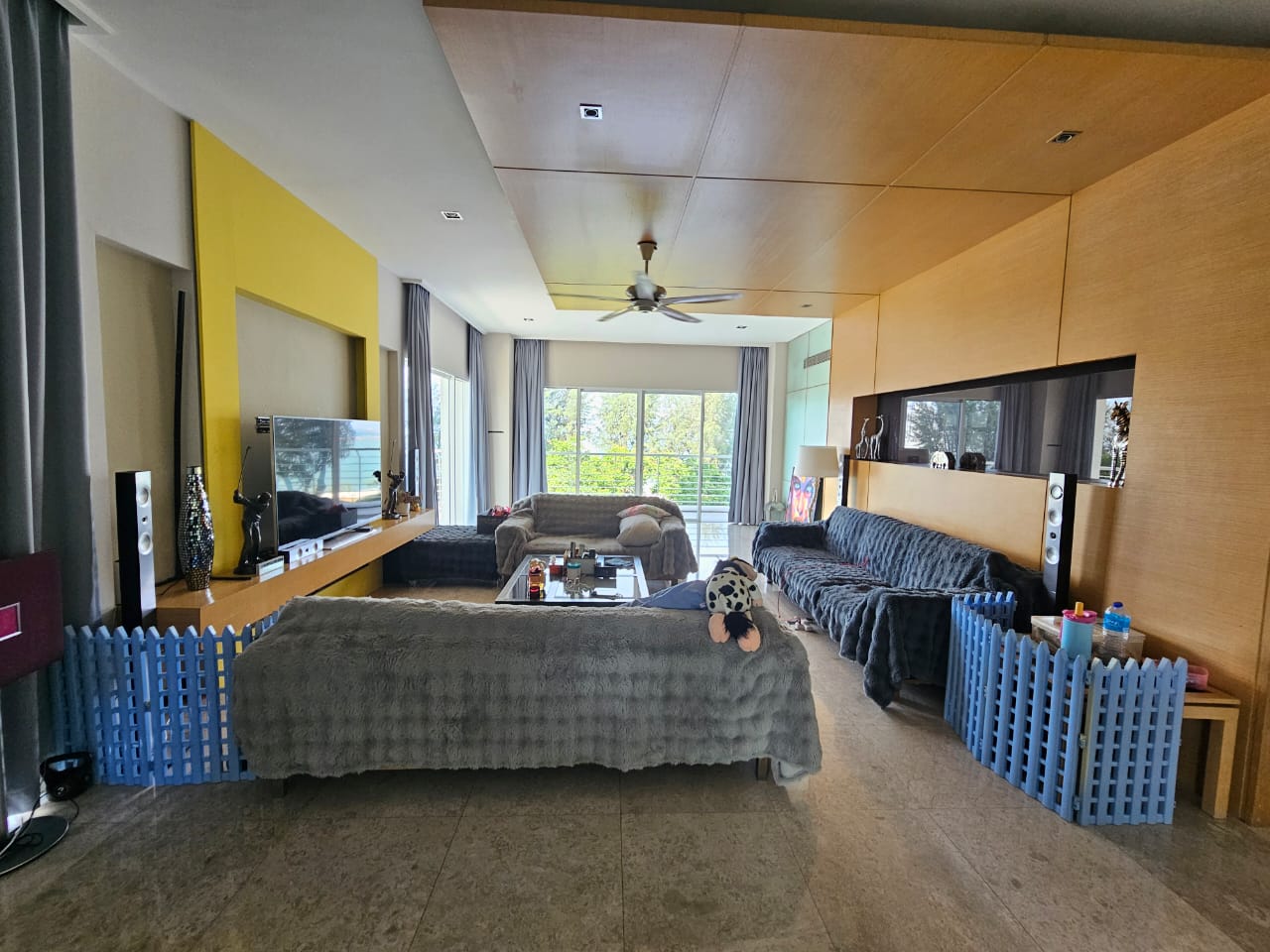 11 Gurney Renovated Furnish VIP Seaview - photo 3