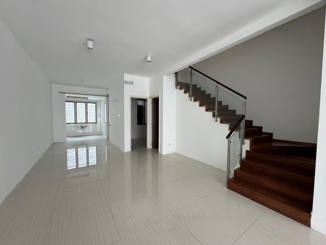 3 Storey Terrace Raffle Residence 199 Gelugor - photo 4