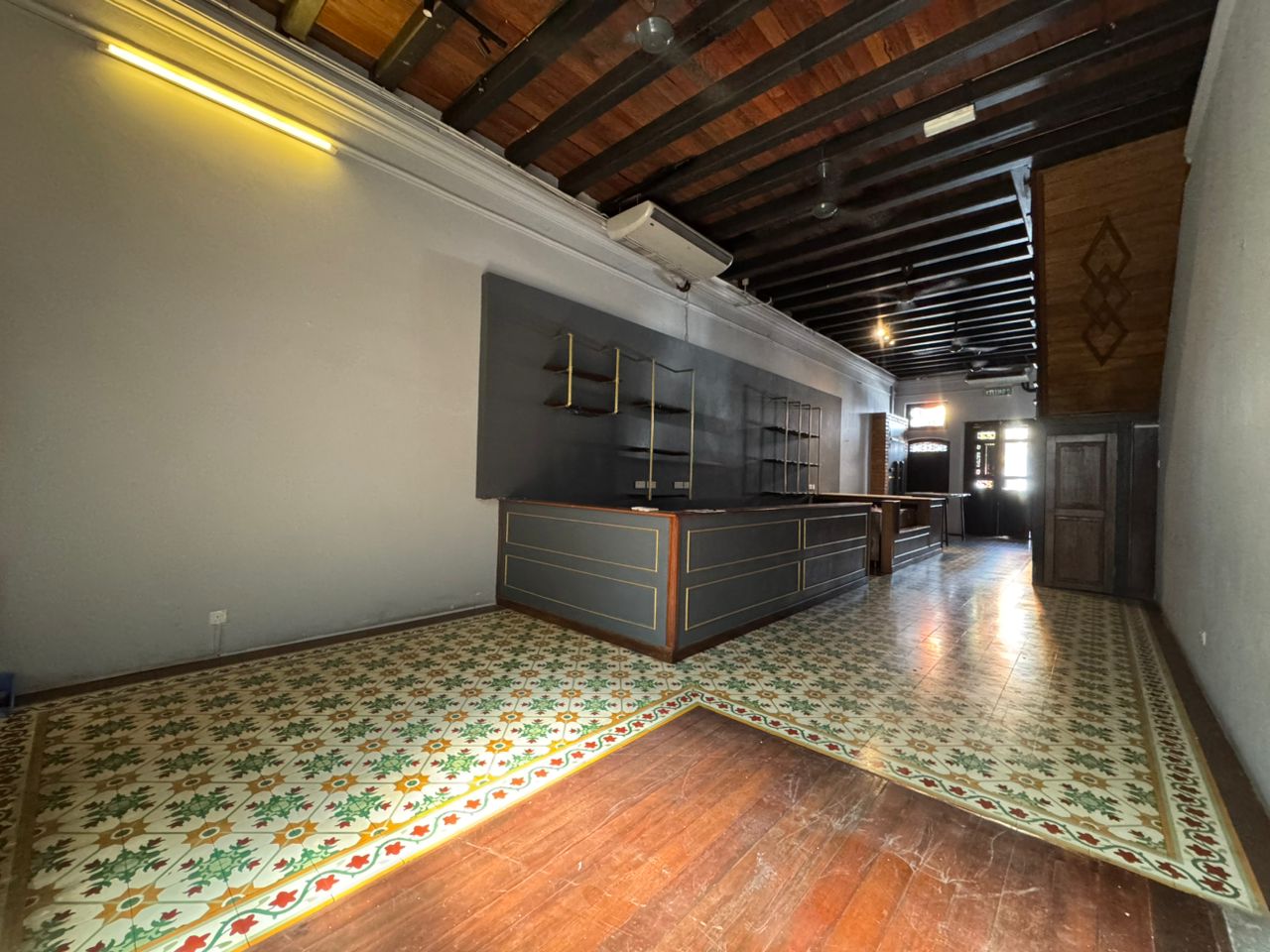 Georgetown Shop Move In Condition - photo 2