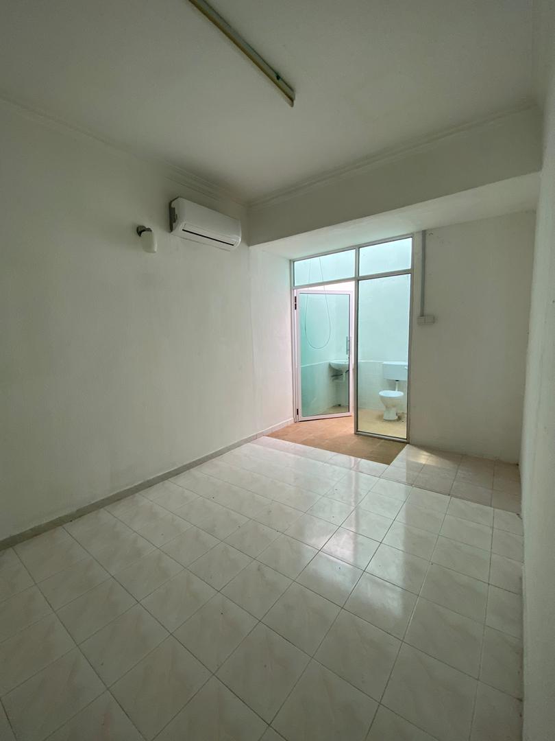 Bukit Gambier Gelugor 2 Sty Terrace 1800sf - photo 2